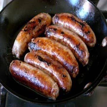 【英国朝食の定番】イギリス人の大好物!イングリッシュブレックファーストの肉とは~ソーセージ