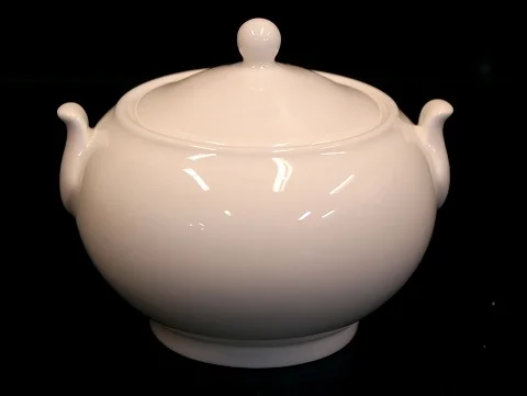 シュガーポット｜ホワイトコノート Wedgwood（ウェッジウッド）