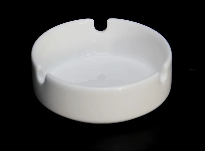 アッシュトレイ｜ボーンチャイナ ホワイトコノート Wedgwood（ウェッジウッド）