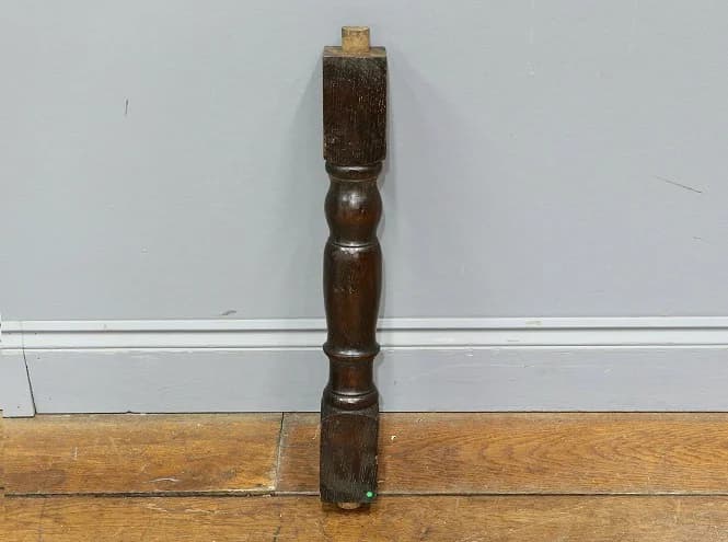 ウッドパーツ|オーク・1930年代 細身の挽き脚 48cm