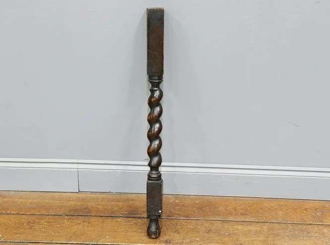 ウッドパーツ｜オーク・1930年代 濃色のバーリーツイスト脚 70cm