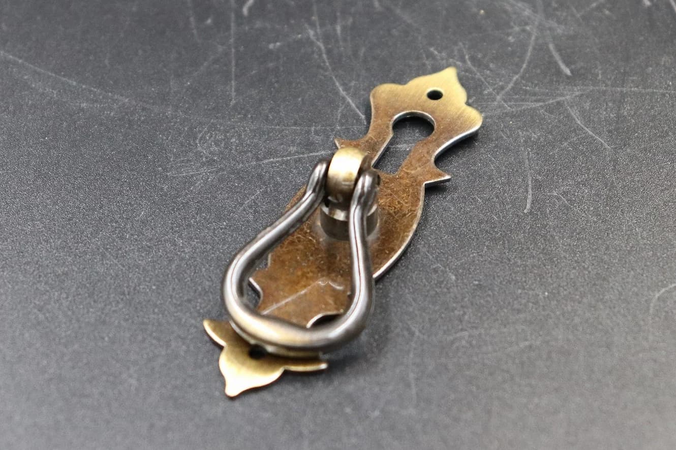 ペデスタルハンドル｜真鍮 光沢仕上げの細身 8.3cm