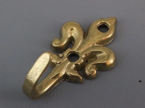 フック|フルール・ド・リスの意匠 Mサイズ 3.3cm