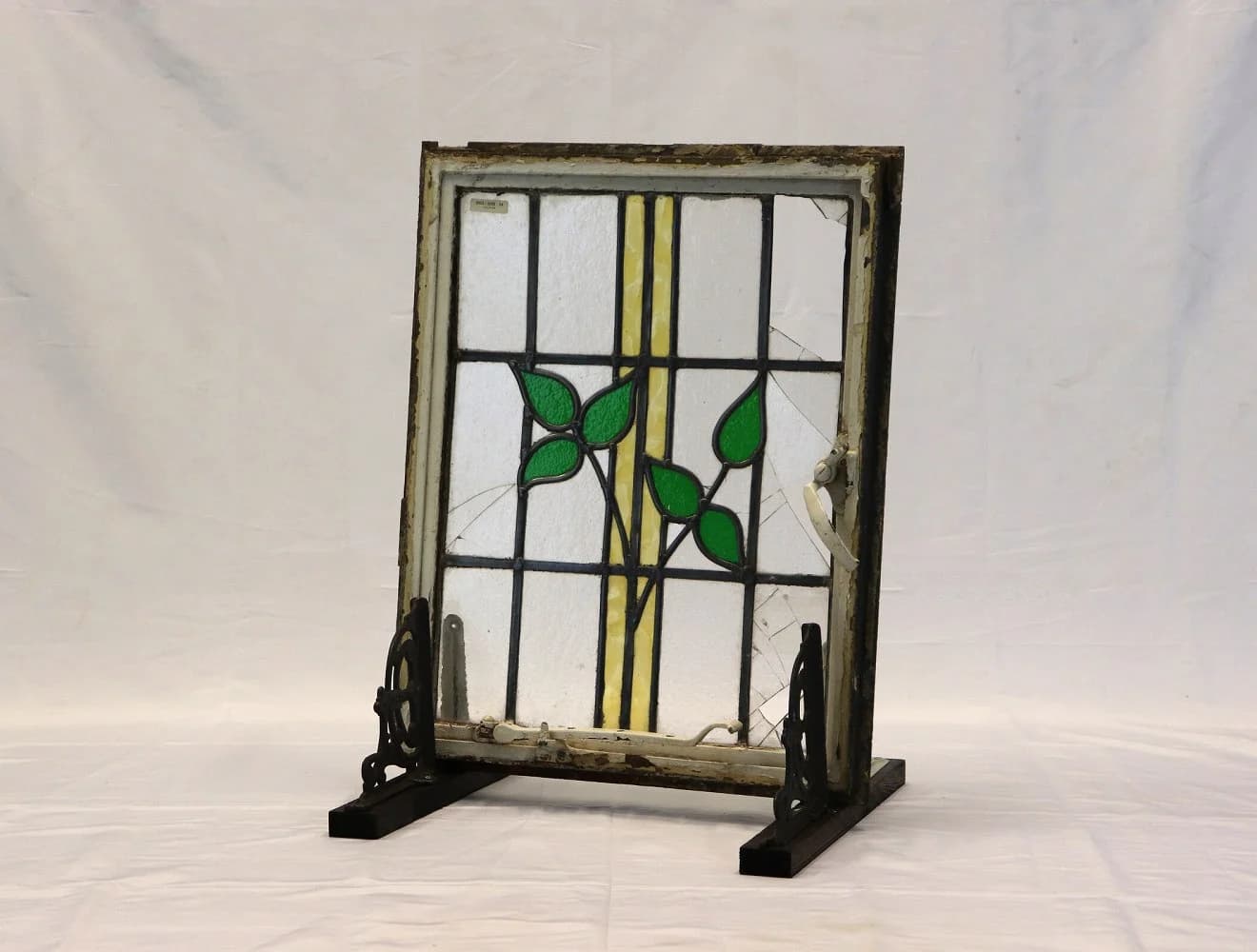ステンドグラス|1930年代 黄の帯に緑の葉 50.5×63cm