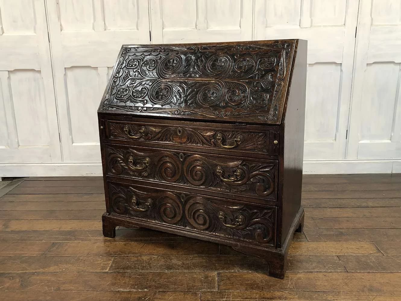ビューロー｜オーク材・1760年代 アカンサス彫刻の特別品
