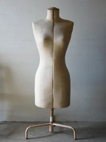 トルソー｜ファブリック 生成りの女性ボディ 高さ114cm