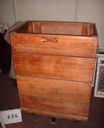 ボックストローリー｜パイン材・1930年代 木箱を積む台車 幅91cm