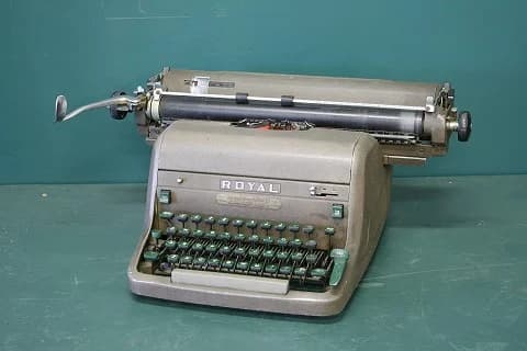 タイプライター｜1930年代 グリーンの文字盤 Royal（ロイヤル）