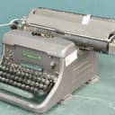 タイプライター｜1930年代 グレーの大型 54cm Imperial（インペリアル）