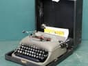 タイプライター｜1930年代 ケース付きのグレー 34.5cm