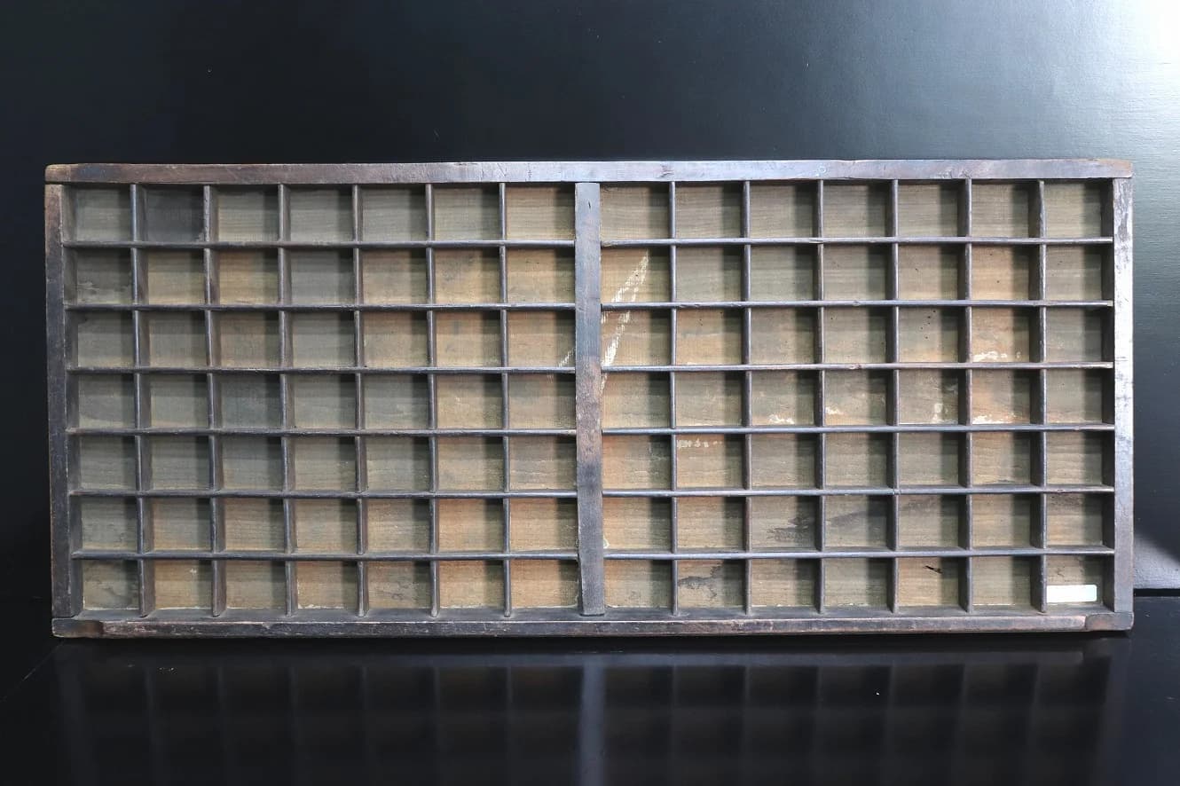 プリンターズトレイ|1930年代 細かい仕切りの活字ケース 82.5×37cm