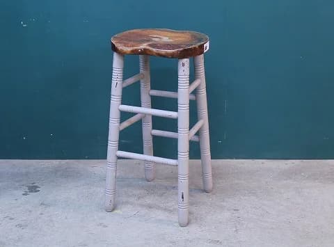 サドルハイスツール｜エルム材・1930年代 白脚とサドル座面 高さ76.5cm
