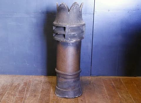 チムニー｜陶製・1930年代 花冠形の頂部 36×108cm
