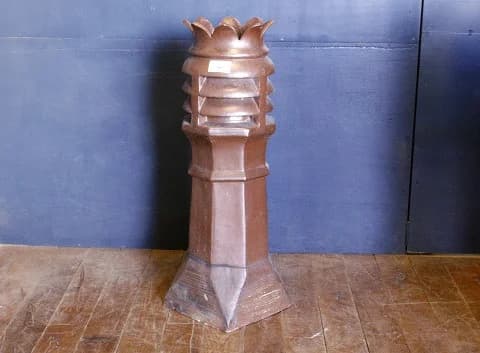 チムニー｜陶製・1930年代 八角台座の細身 33×102cm