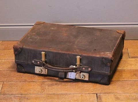 トランク｜レザー・1930年代 焦げ茶の旅行鞄 57×42cm