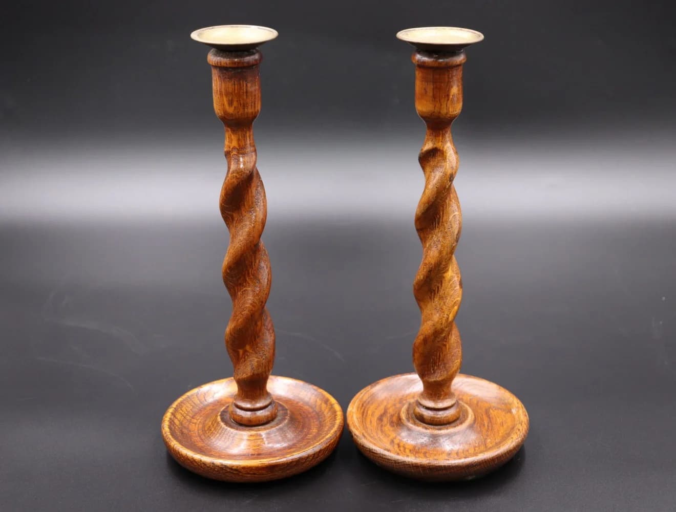 キャンドルスタンド|木製・1930年代 ねじり脚のペア 35cm