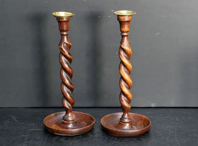 キャンドルスタンド｜オーク材・1930年代 ねじり脚のペア 32cm