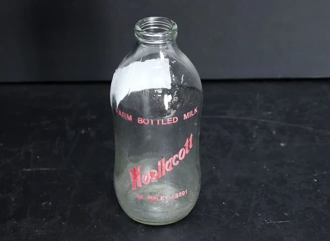 ミルクボトル｜1970年代 Woollacott の農場直詰め 18cm