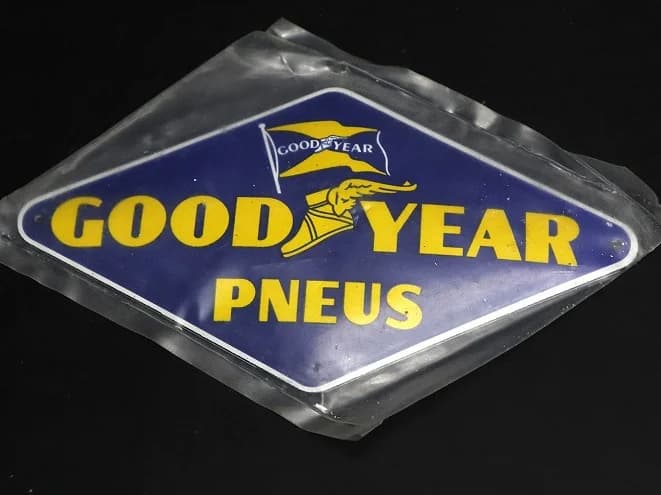 スチールサインプレート|GOOD YEAR PNEUS 21×12cm