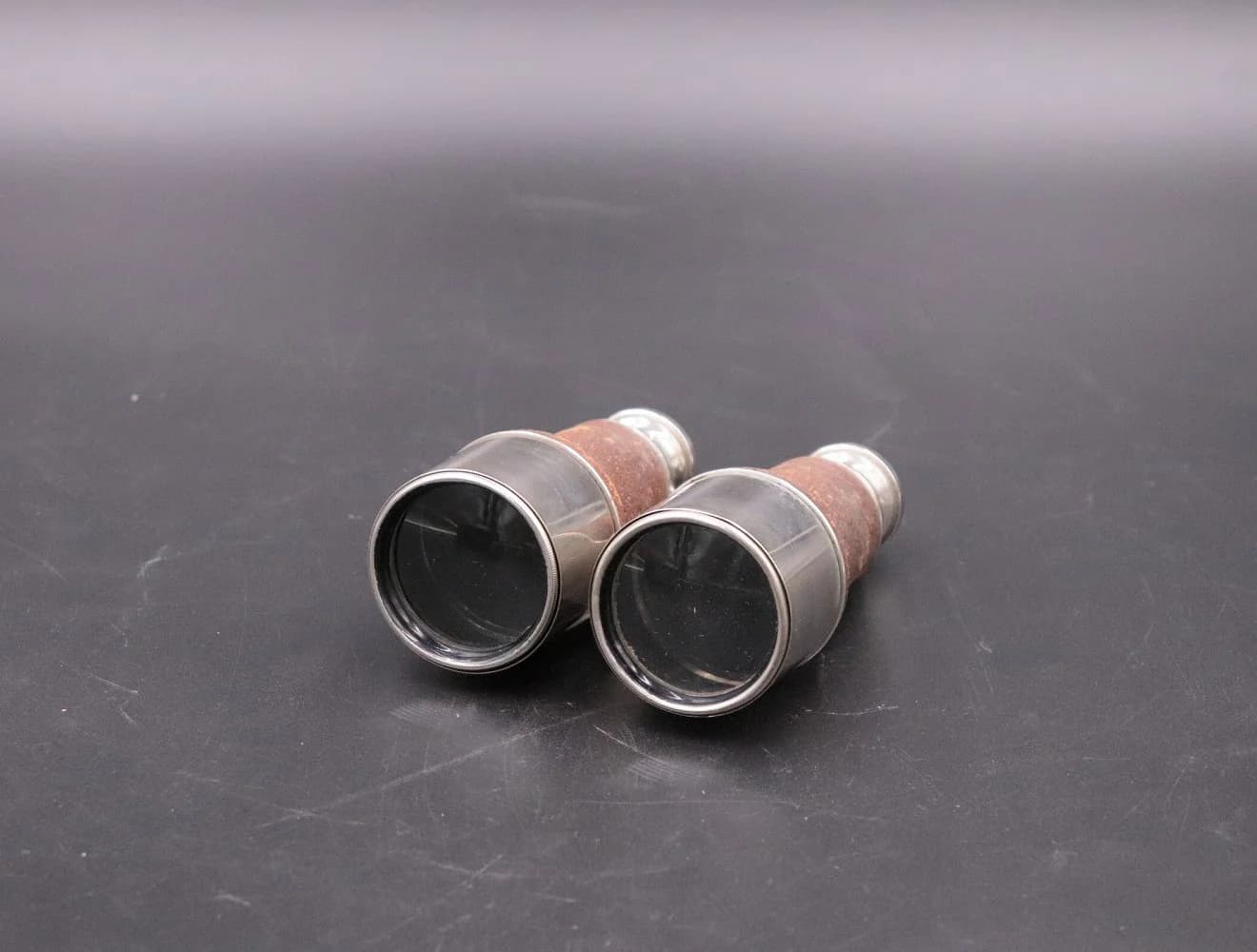 オペラグラス|1970年代 茶色の本革巻き 12cm