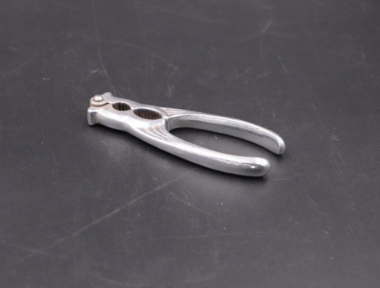 ナッツクラッカー｜アイアン プライヤー型 12.5cm
