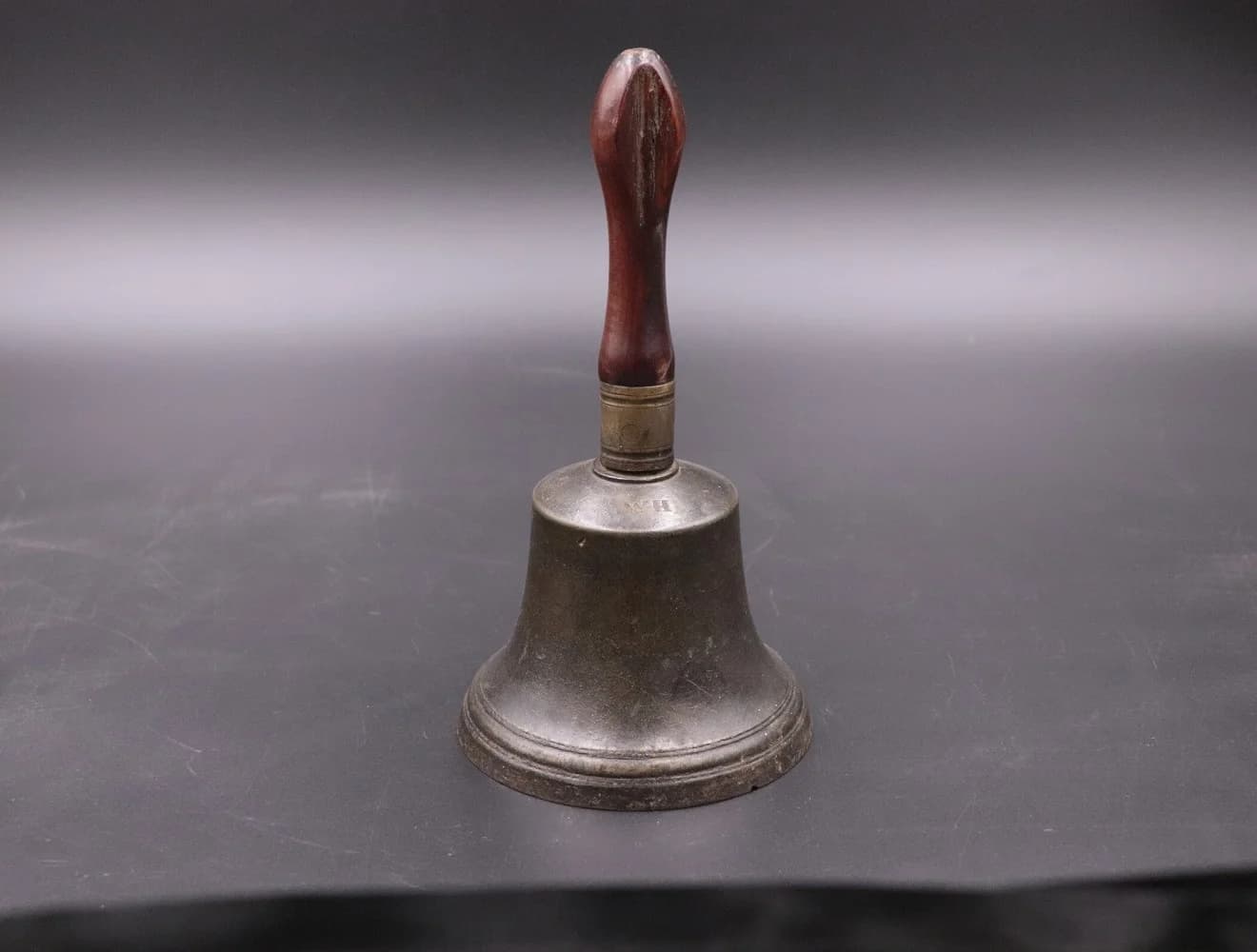 ベル｜1970年代 学校で使われた大型ハンドベル 24cm