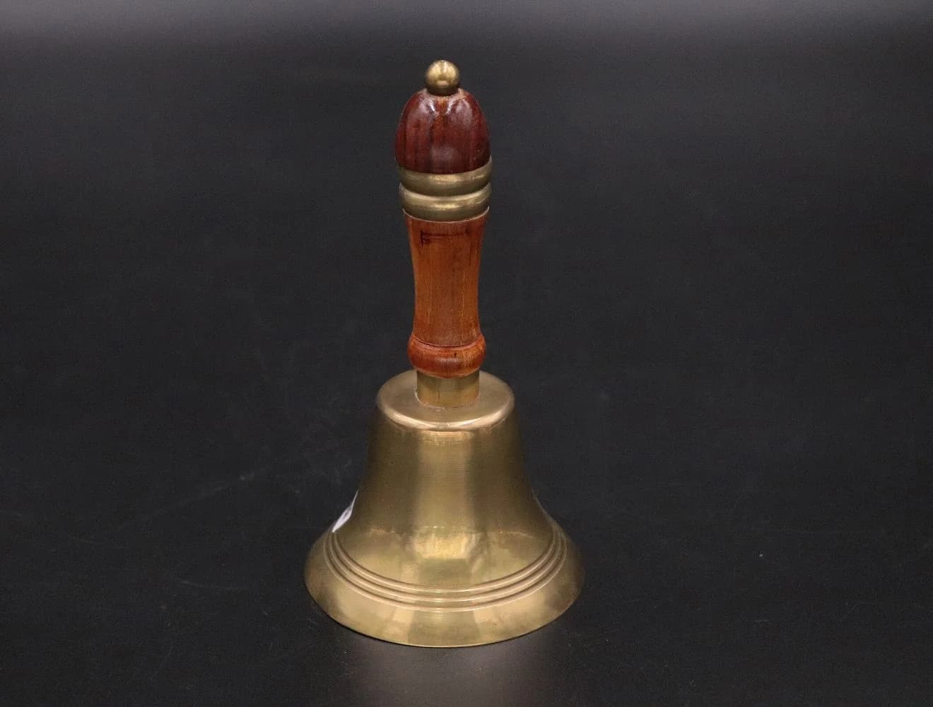 ベル｜真鍮・1970年代 赤みのある木の握り 16.5cm