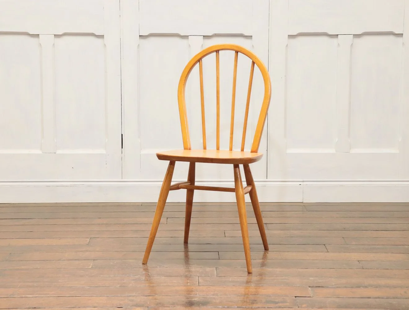 フープバックチェア｜ブナ材・1960年代 ミッドセンチュリーの名作椅子 ERCOL（アーコール）