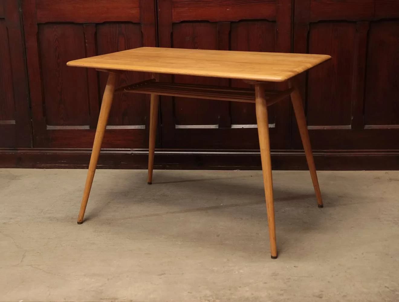 ダイニングテーブル｜ビーチ・エルム材・1960年代 棚付きコンパクト ERCOL（アーコール）