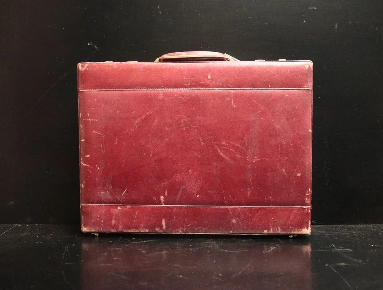 トランク｜レザー・1930年代 赤い一台 antler（アントラー） 45×35cm
