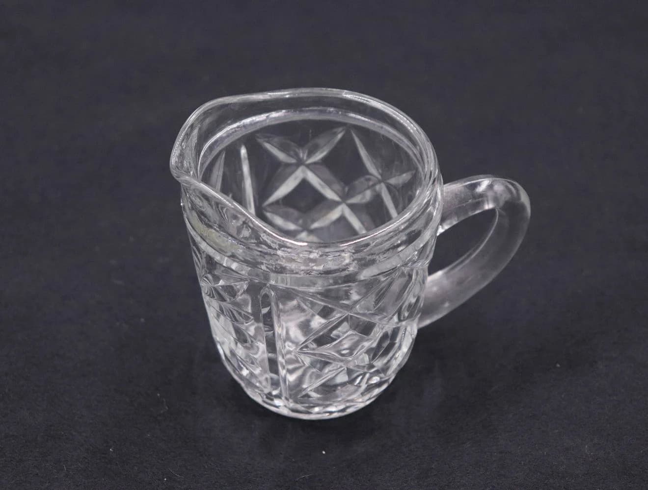 ガラスジャグ|1970年代 格子カットの広口 9.6cm