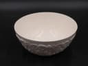 ボウル｜白磁の花レリーフ 24cm Spode（スポード）