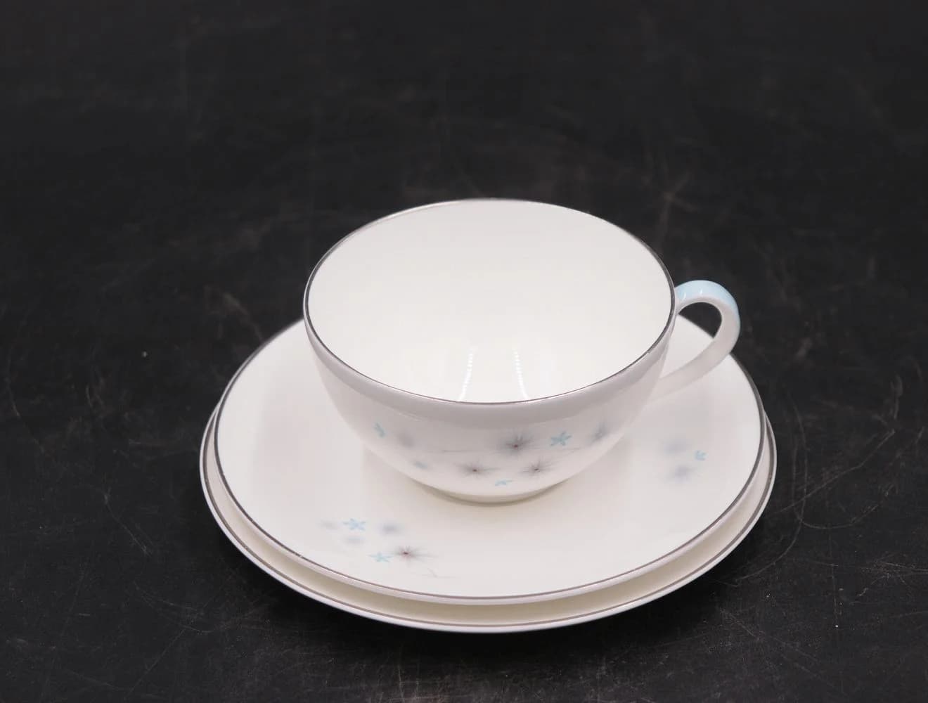カップ＆ソーサー｜雪景色のトリオ Royal Doulton（ロイヤルドルトン）