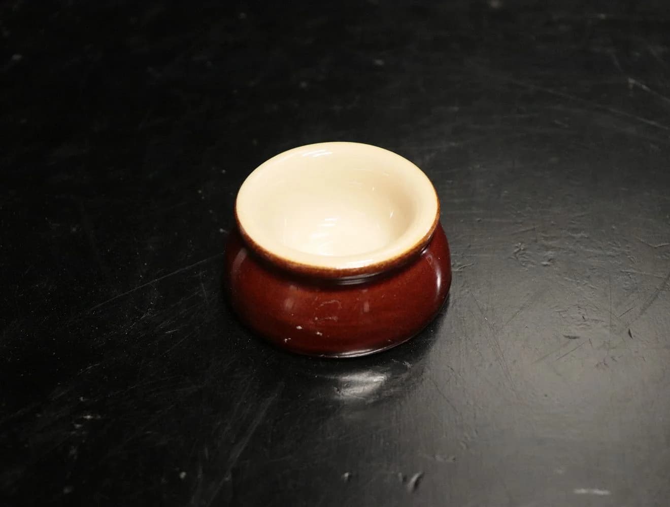 エッグスタンド|デンビー ストーンウェアの6.8cm