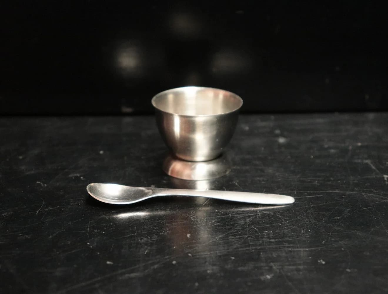 エッグスタンド|ステンレス スプーン付き 4.8cm