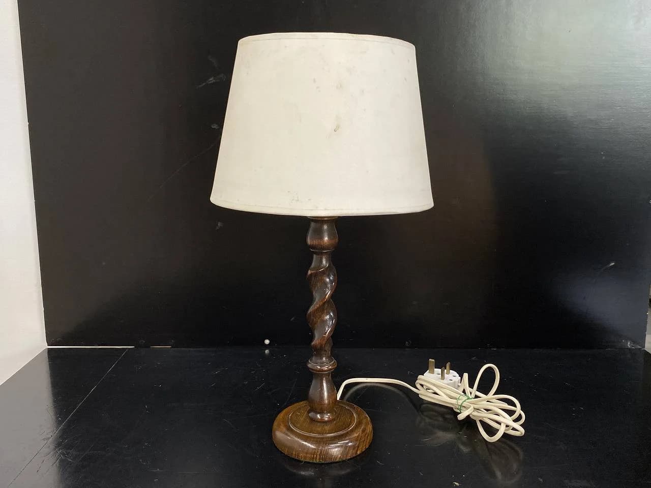 ランプスタンド|オーク材・1930年代 ツイストの脚 高さ49cm