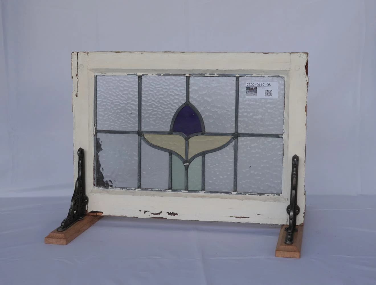 ステンドグラス|1930年代 横長・紫の蕾と扇の葉 50×35.5cm