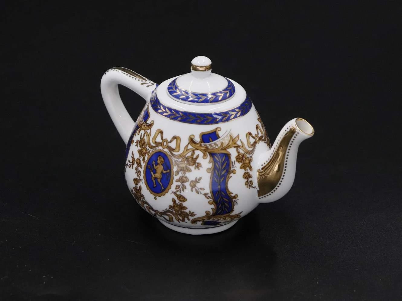 ミニティーポット｜紺地に金彩の唐草 Spode（スポード）