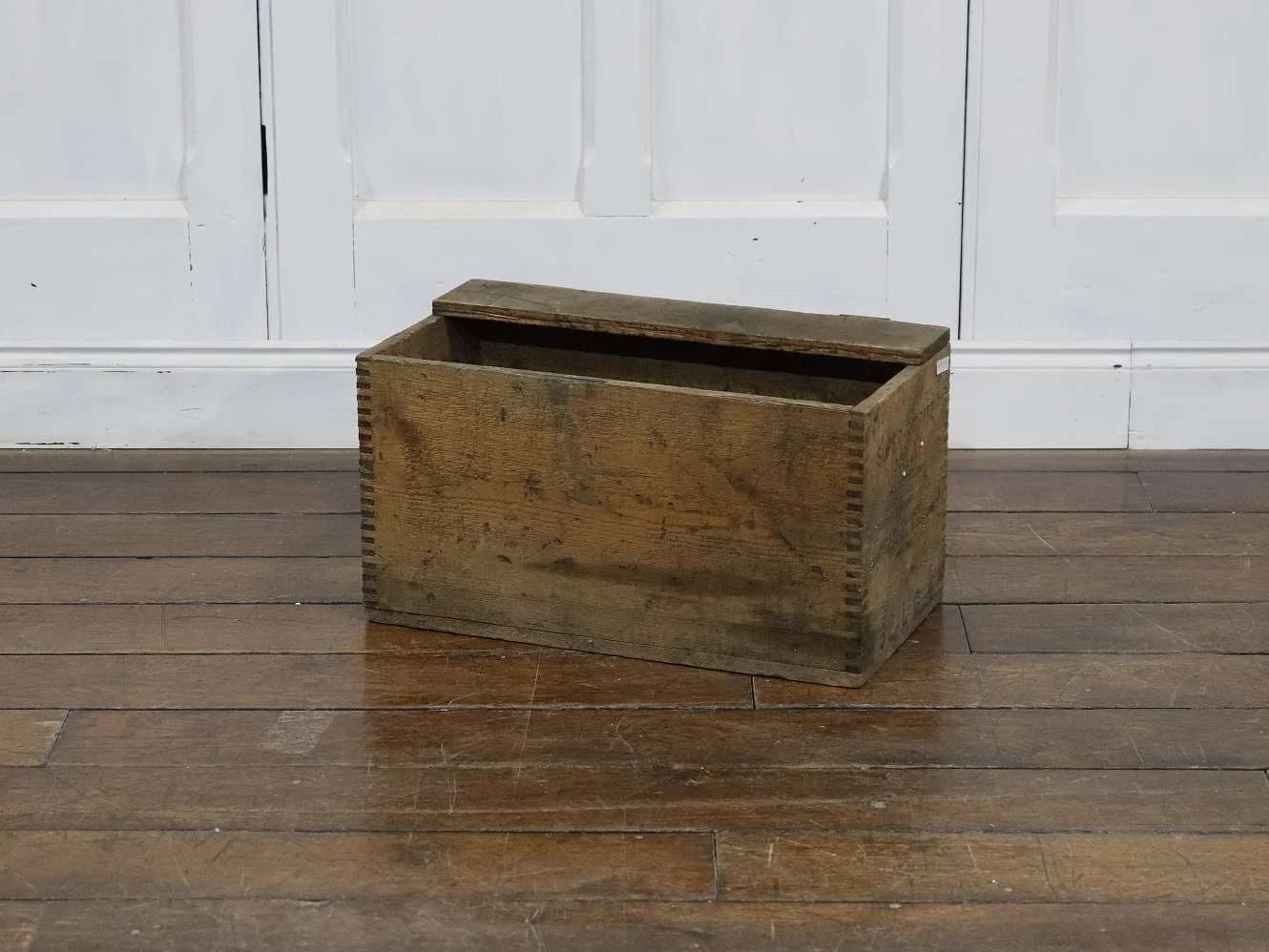 ウッドボックス｜1920年代 半分だけ蓋の付いた箱 48.5×27cm