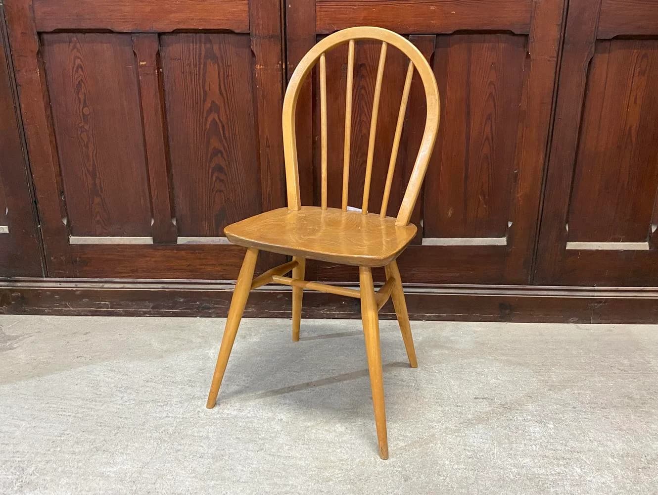 フープバックチェア｜ブナ材・エルム材・1960年代 ミッドセンチュリーの名作椅子 ERCOL（アーコール）