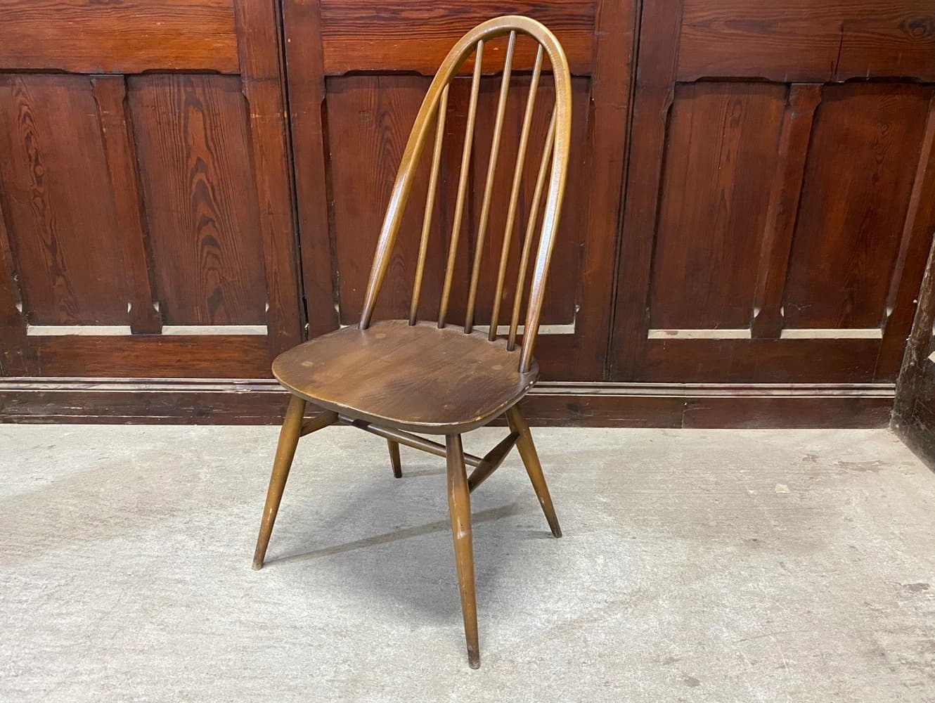 クエーカーチェア|ビーチ材・エルム材・1960年代 スポークバックの名作椅子 ERCOL(アーコール)