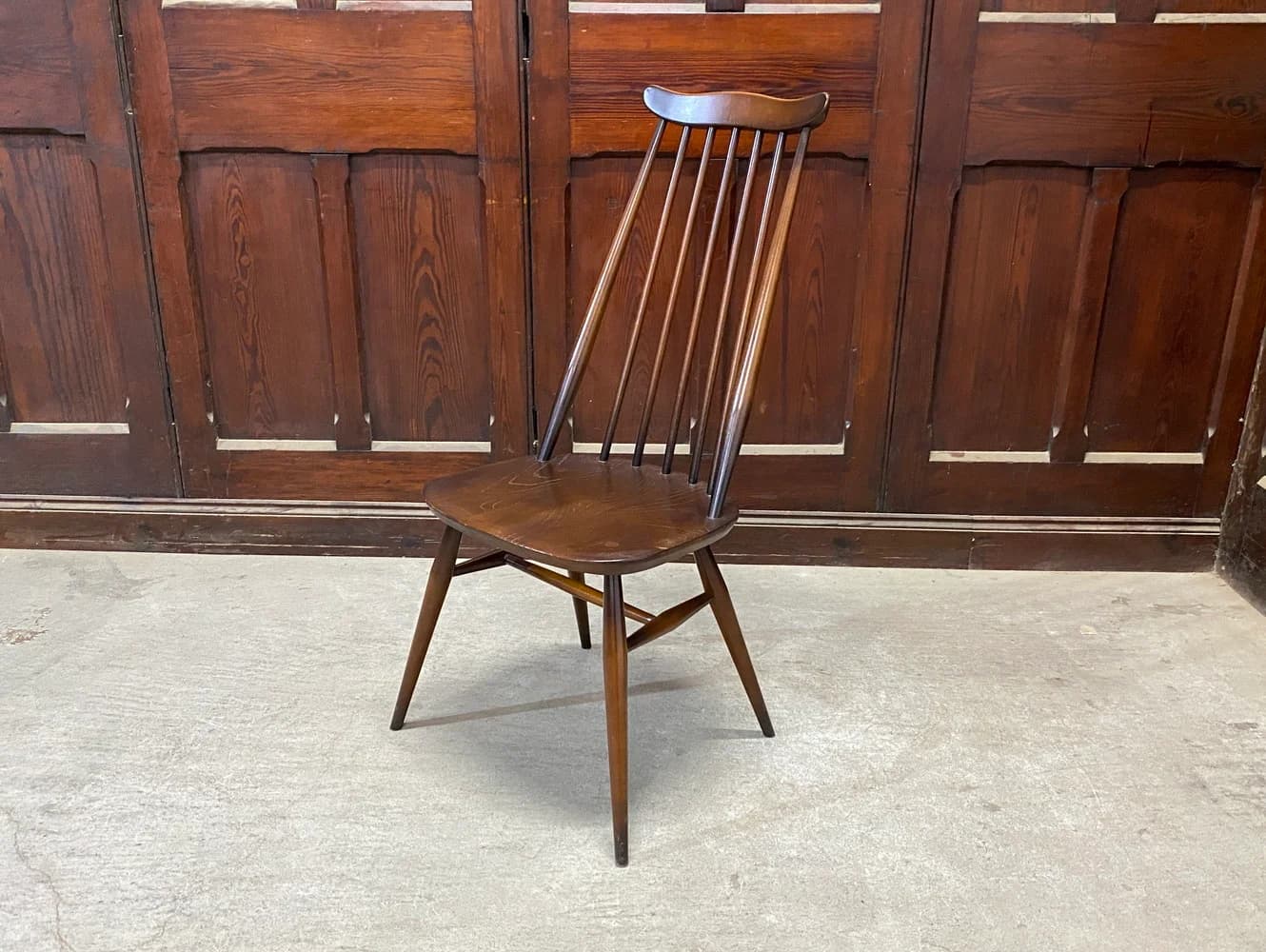 ゴールドスミス チェア|ブナ・エルム材・1960年代 濃色仕上げ ERCOL(アーコール)
