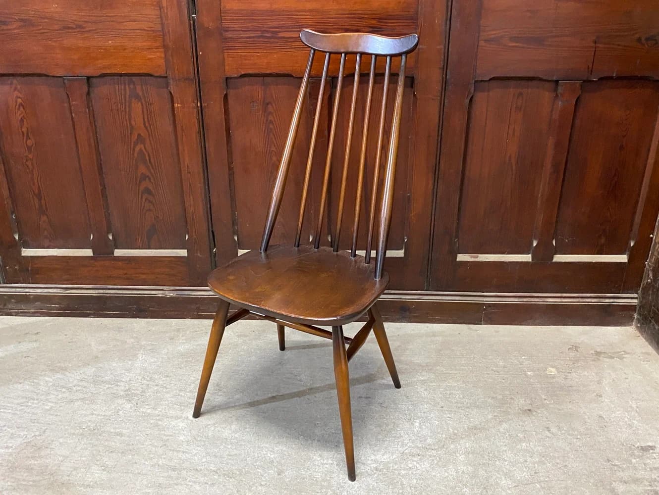 ゴールドスミス チェア|ブナ・エルム材・1960年代 濃色仕上げ ERCOL(アーコール)