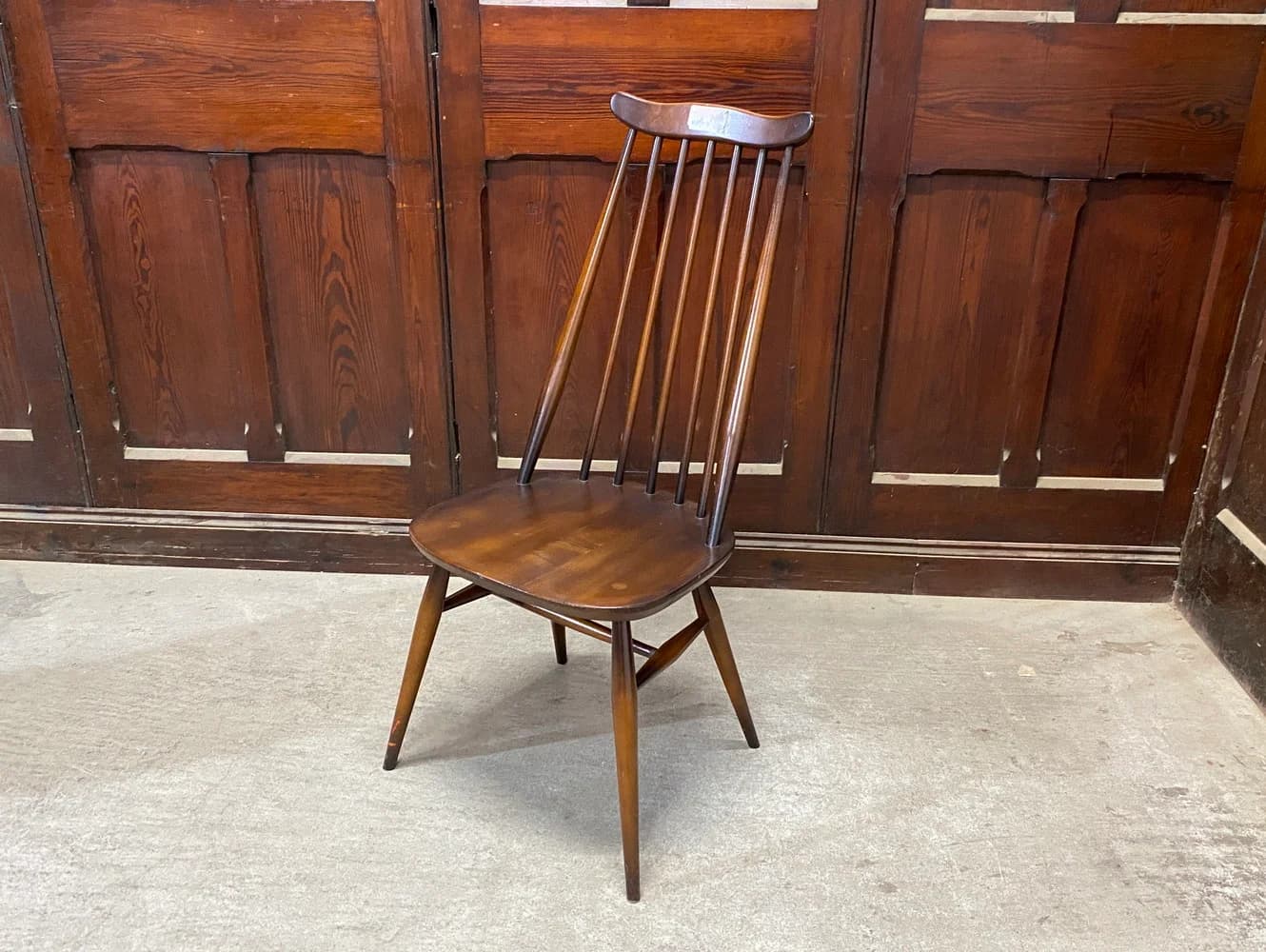 ゴールドスミス チェア|ブナ・エルム材・1960年代 濃色仕上げ ERCOL(アーコール)