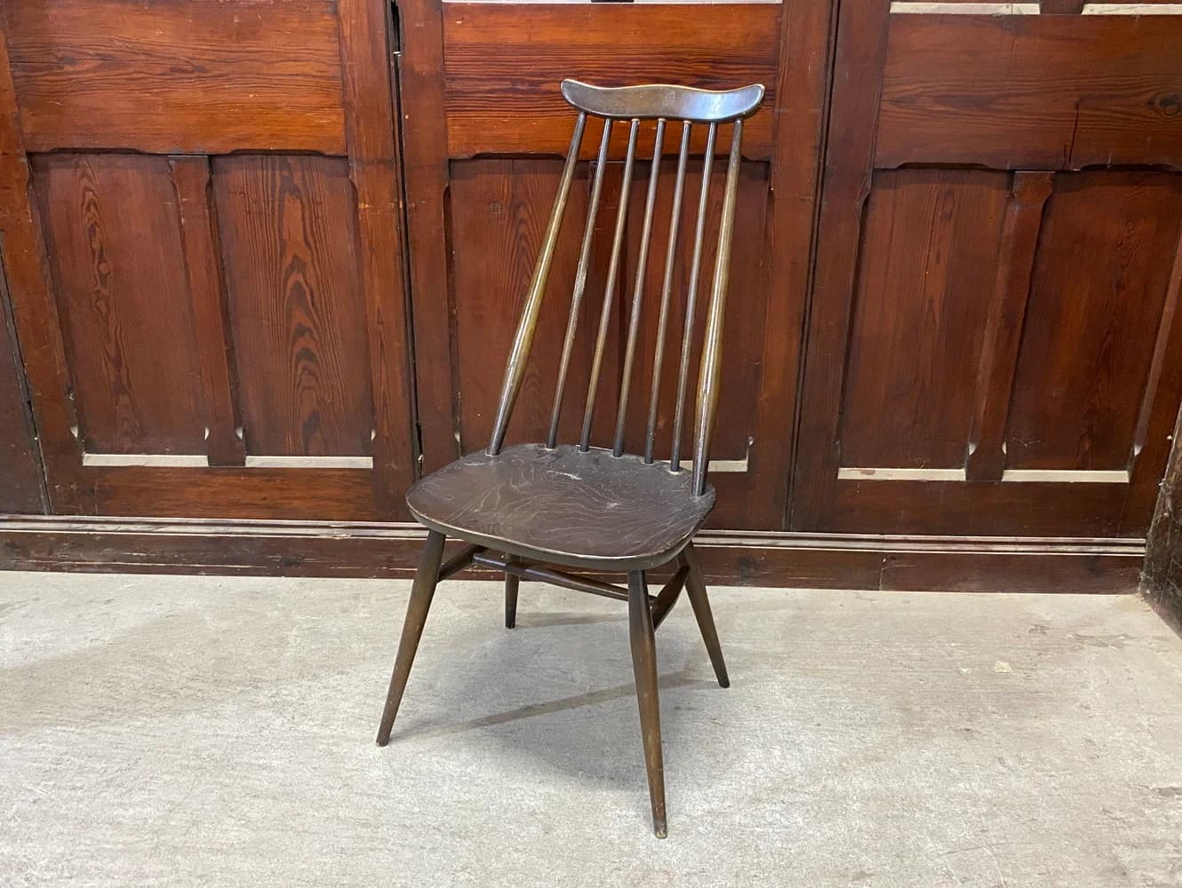 ゴールドスミスチェア｜ブナ・エルム材・1960年代 スピンドルバックのダイニングチェア ERCOL（アーコール）
