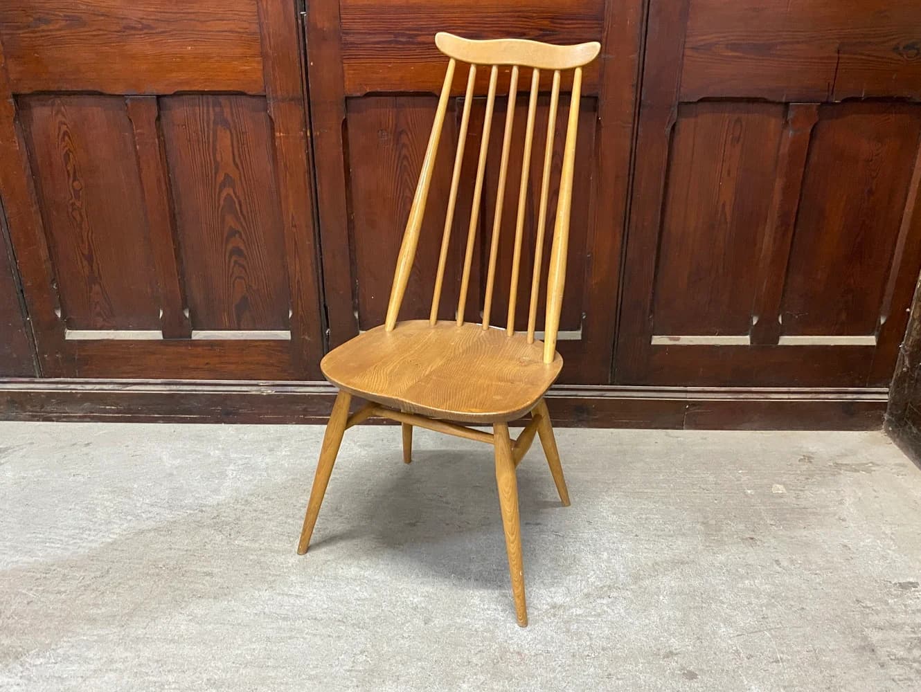ゴールドスミスチェア|ブナ・エルム材・1960年代 スピンドルバックのダイニングチェア ERCOL(アーコール)