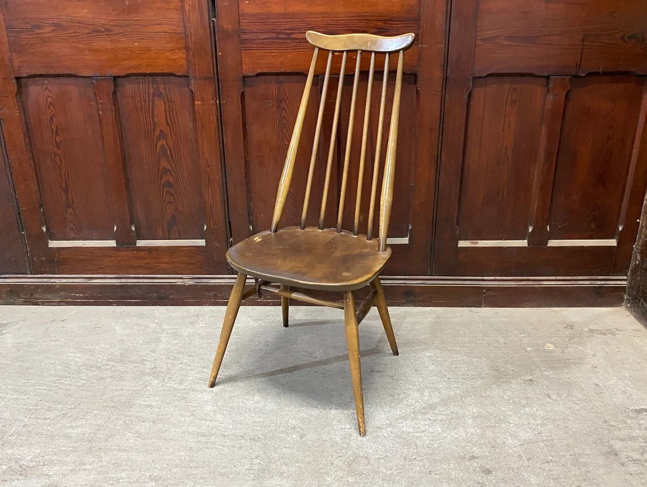 ゴールドスミス チェア|ブナ・エルム材・1960年代 エルム座面の濃淡 ERCOL(アーコール)