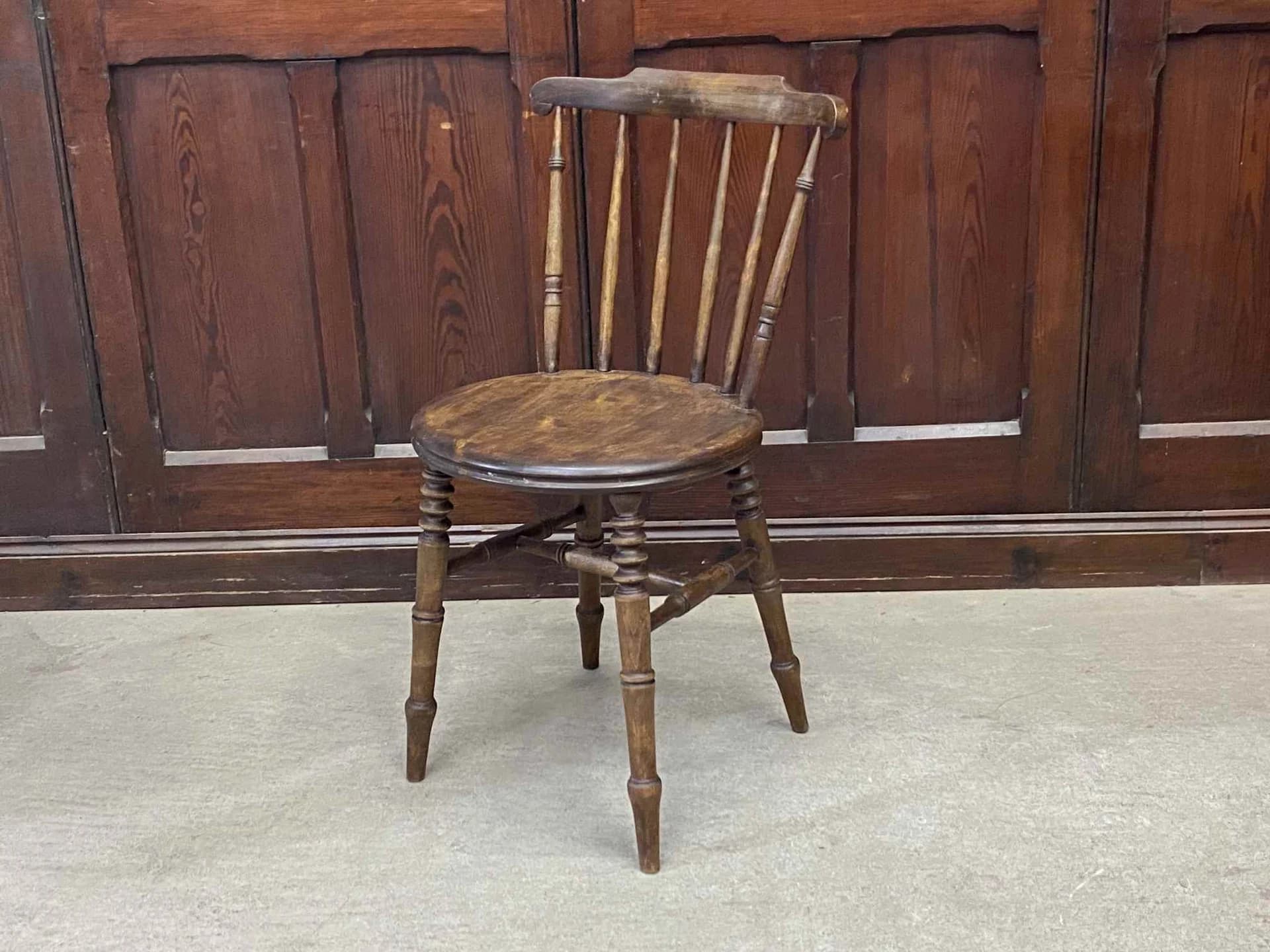 アイベックスチェア｜マホガニー材・1880年代 上品なアクセント
