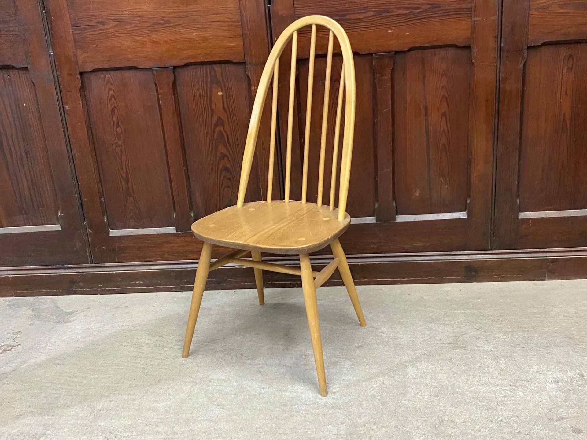 クエーカーチェア｜ビーチ材・エルム材・1960年代 フィット感あるハイバック ERCOL（アーコール）