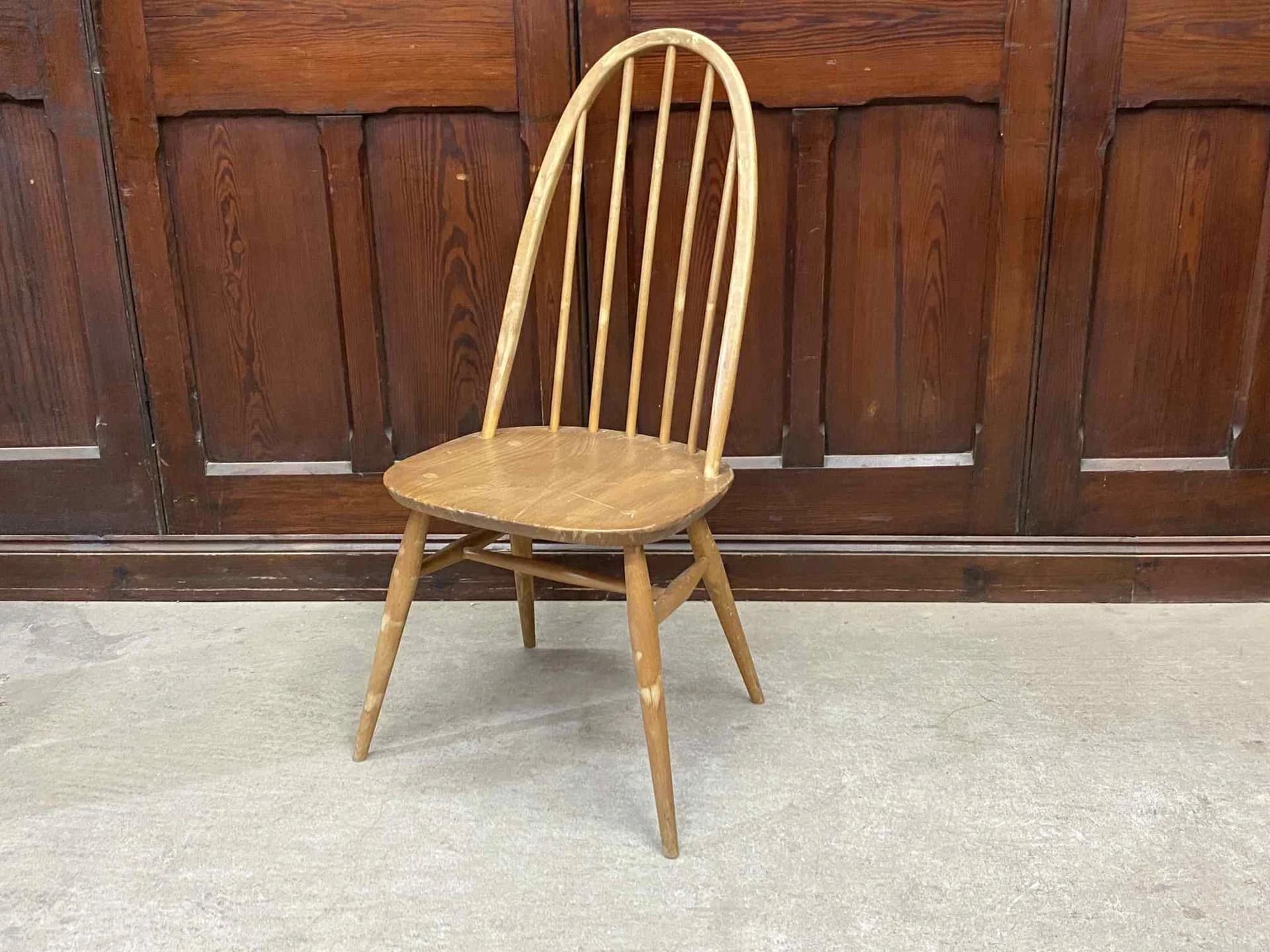 クエーカーチェア｜ビーチ材・エルム材・1960年代 ゆったり座れる一脚 ERCOL（アーコール）